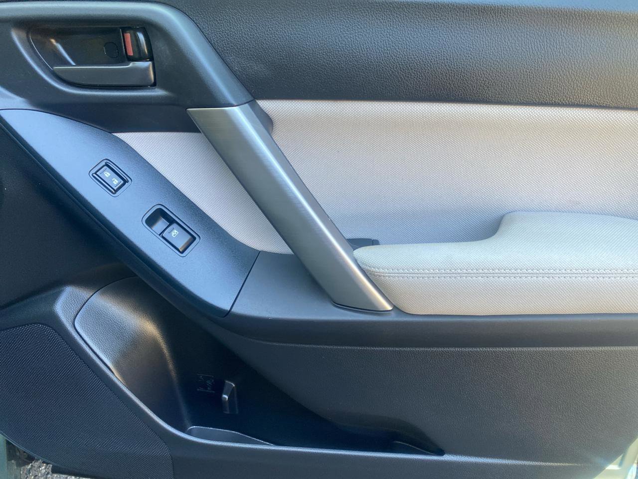 Used 2015 Subaru Forester 2.5i Premium image 23