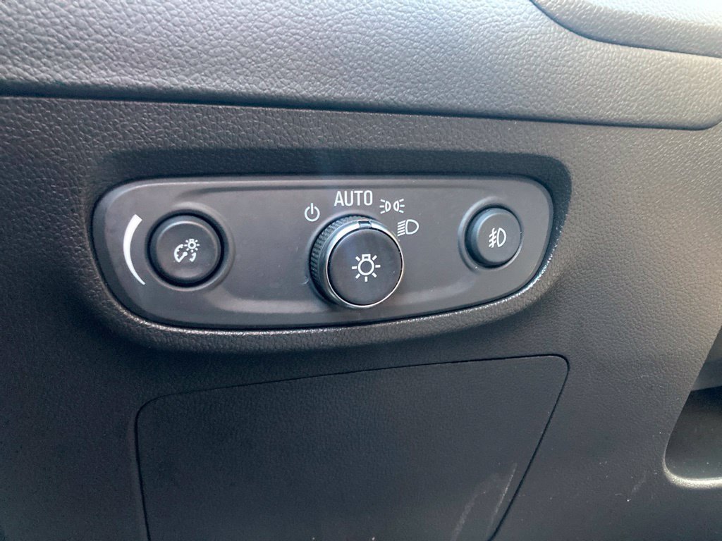 Used 2023 Buick Encore GX Essence w/ Experience Buick Package FWD image 24