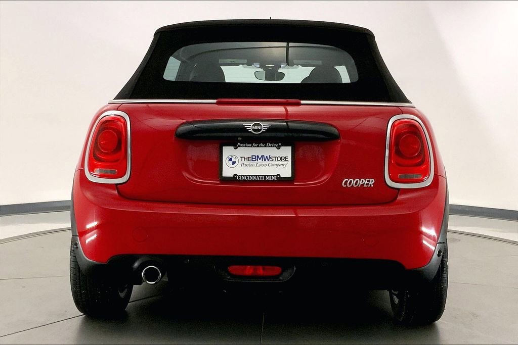 Used 2019 MINI Cooper Convertible w/ Signature Upholstery Package FWD image 3