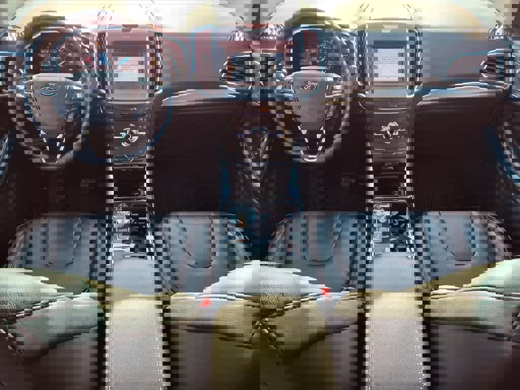 Certified 2019 Ford Edge Titanium w/ Cold Weather Package image 11