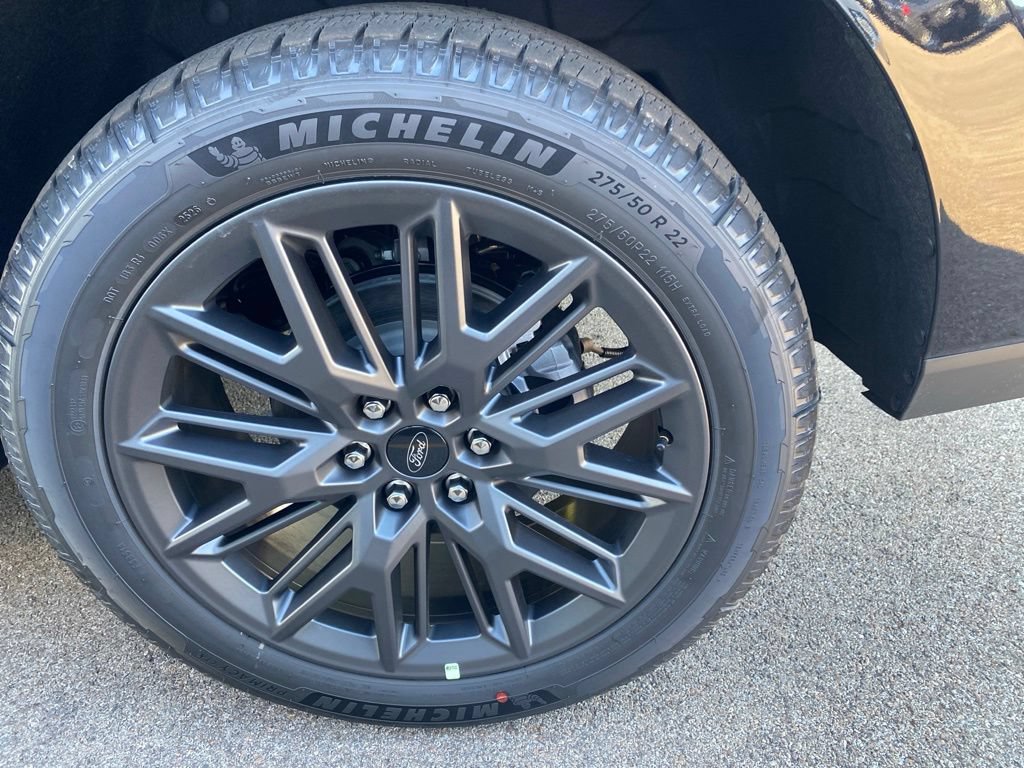 New 2027 Ford Expedition Max Platinum w/ Stealth Appearance Package AWD/4WD image 12