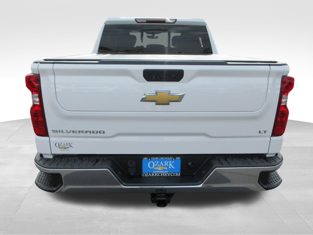 Certified 2021 Chevrolet Silverado 1500 LT w/ Convenience Package II AWD/4WD image 4