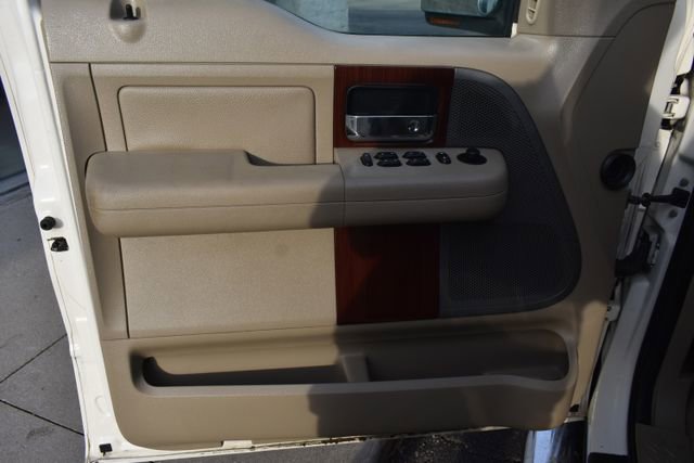 Used 2007 Ford F150 Lariat AWD/4WD image 17