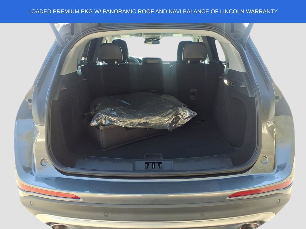 Used 2022 Lincoln Corsair AWD w/ Premium Package image 14