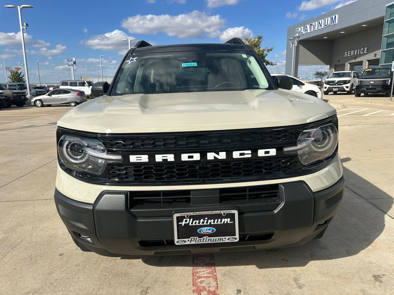 New 2025 Ford Bronco Sport Outer Banks image 9