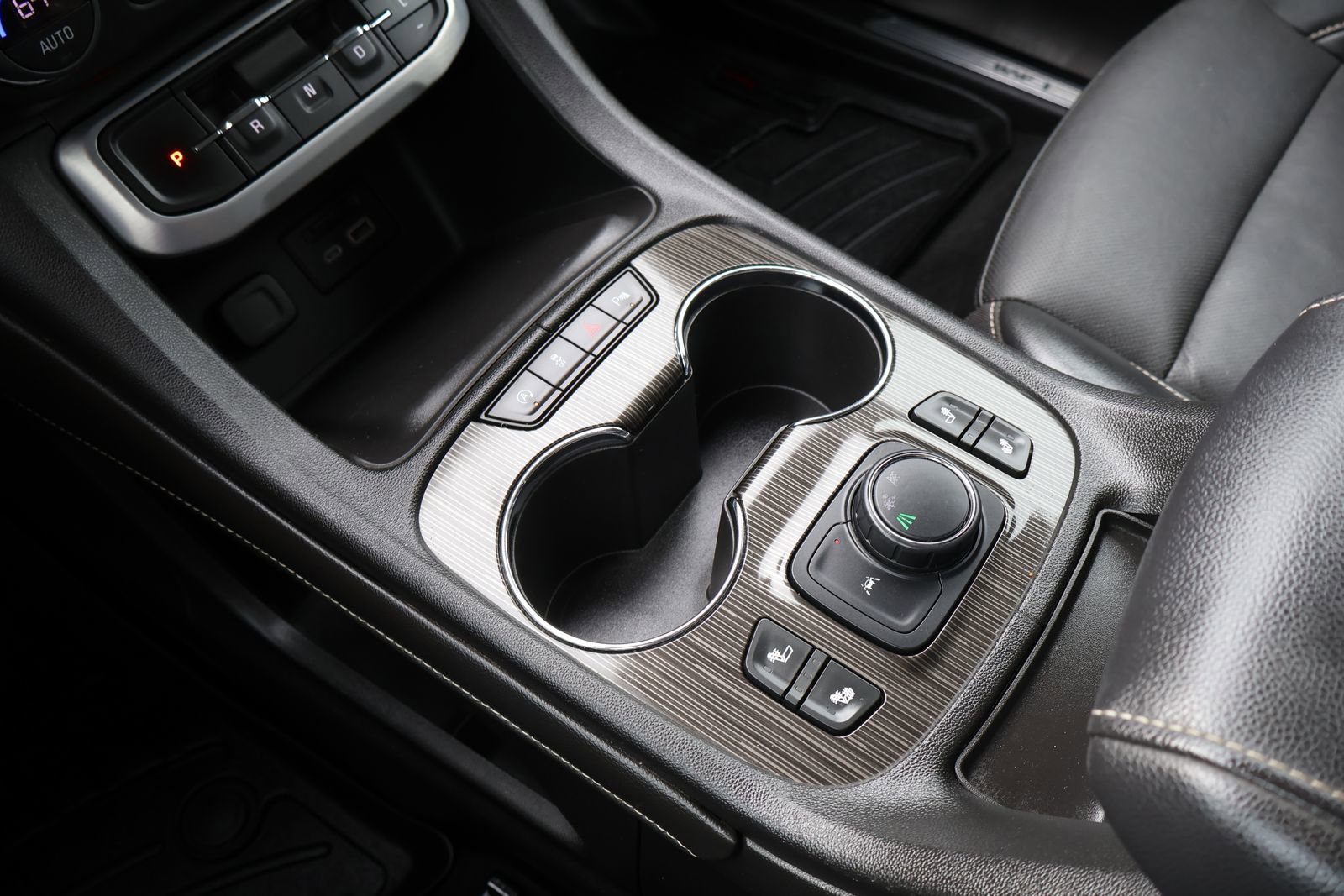 Used 2021 GMC Acadia SLT FWD image 23