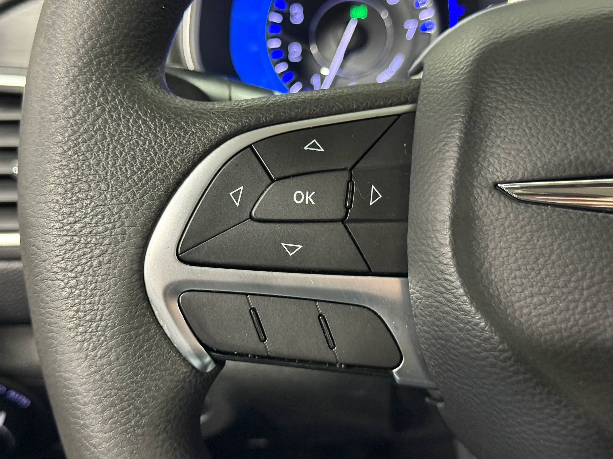 Used 2017 Chrysler 200 LX FWD image 23