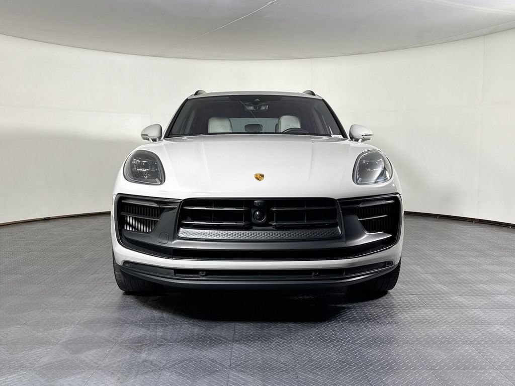 Certified 2024 Porsche Macan GTS AWD/4WD image 10