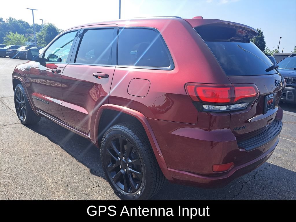 Used 2021 Jeep Grand Cherokee Laredo X AWD/4WD image 5