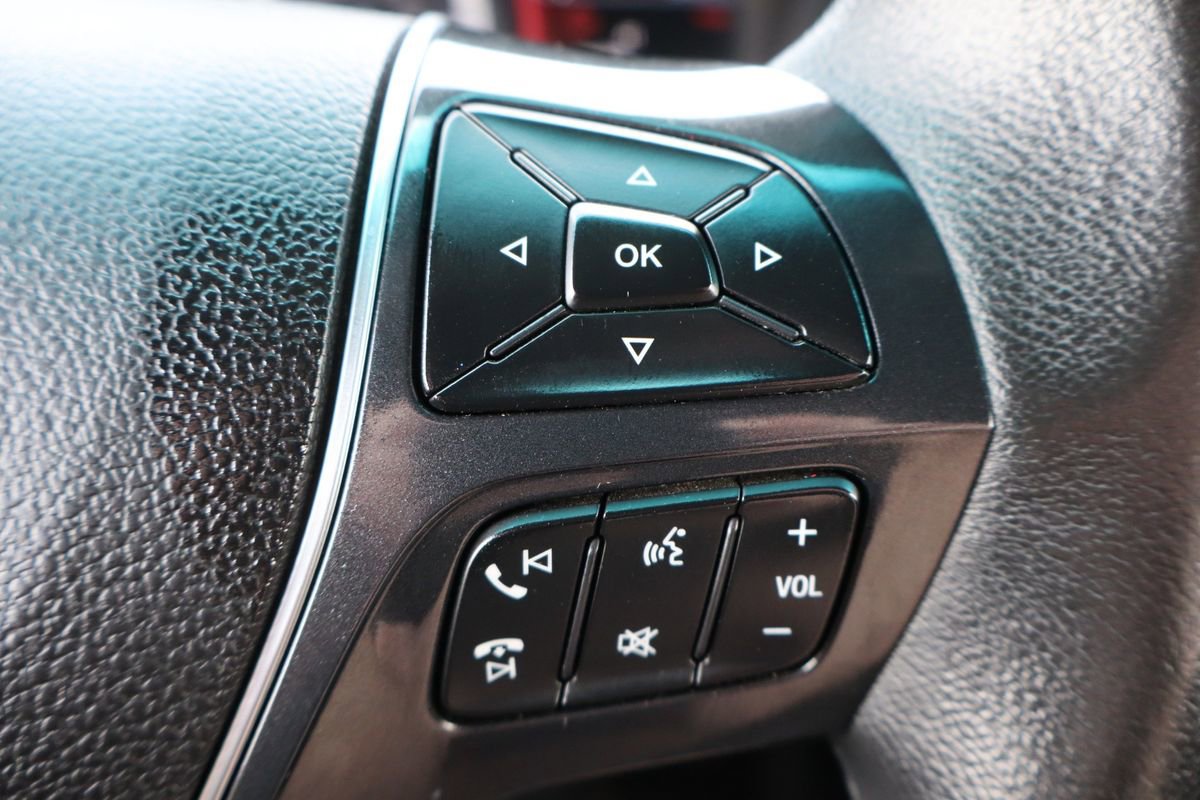 Used 2016 Ford Explorer Limited image 32