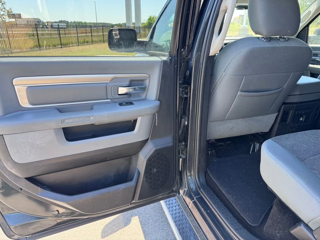 Used 2016 RAM 1500 Big Horn RWD image 29