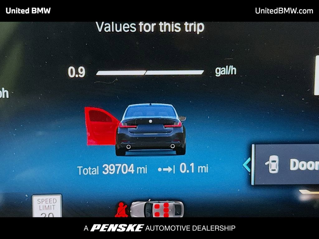 Used 2023 BMW 330i Sedan w/ Premium Package image 7