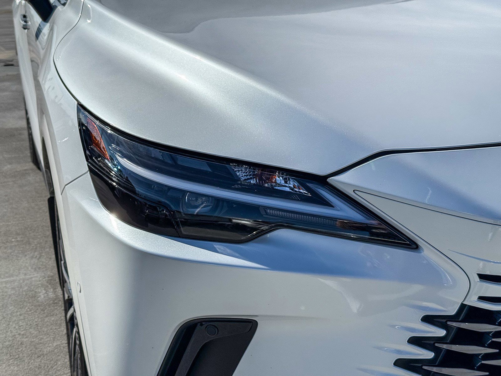 Used 2025 Lexus RX 350 image 9