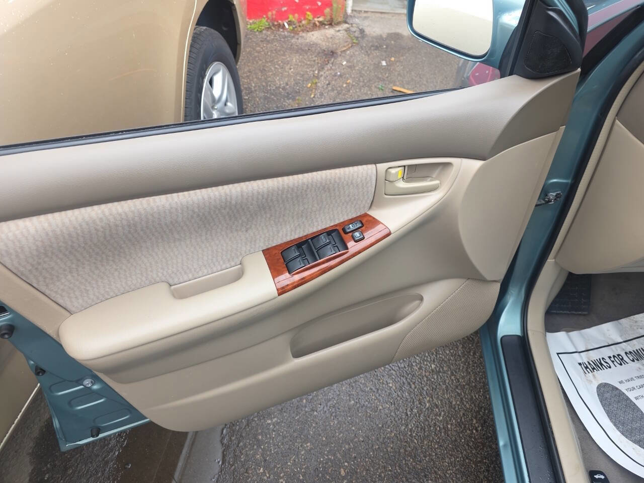 Used 2007 Toyota Corolla LE FWD image 9