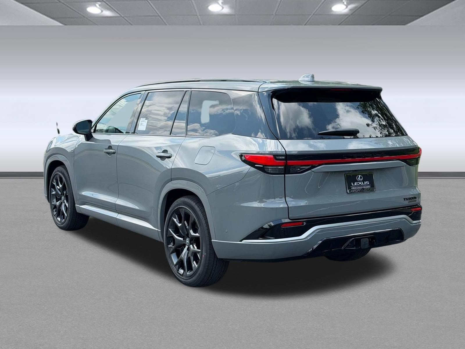 New 2026 Lexus TX 500h AWD w/ Technology Package image 3