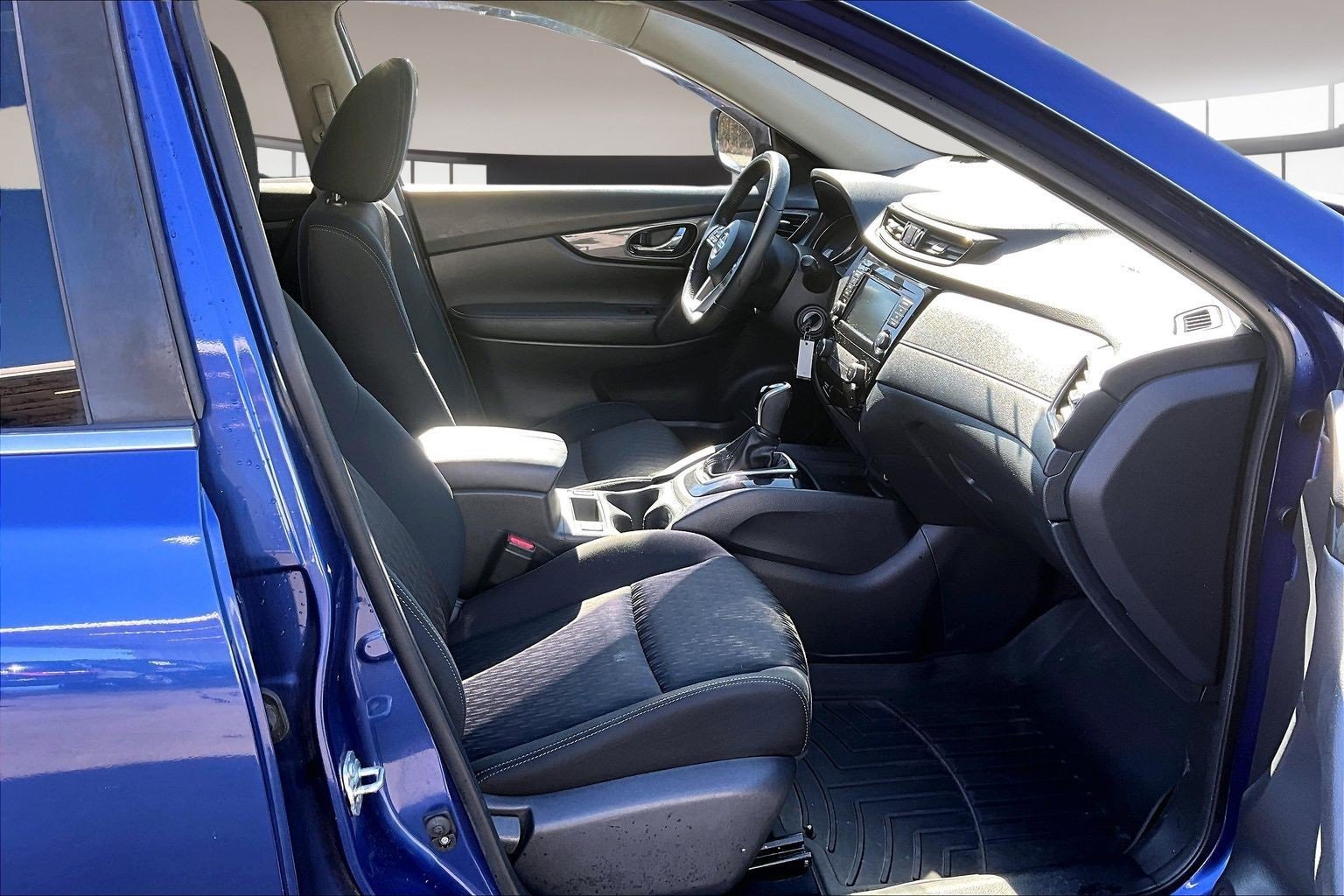 Used 2020 Nissan Rogue S w/ Special Edition Package image 29