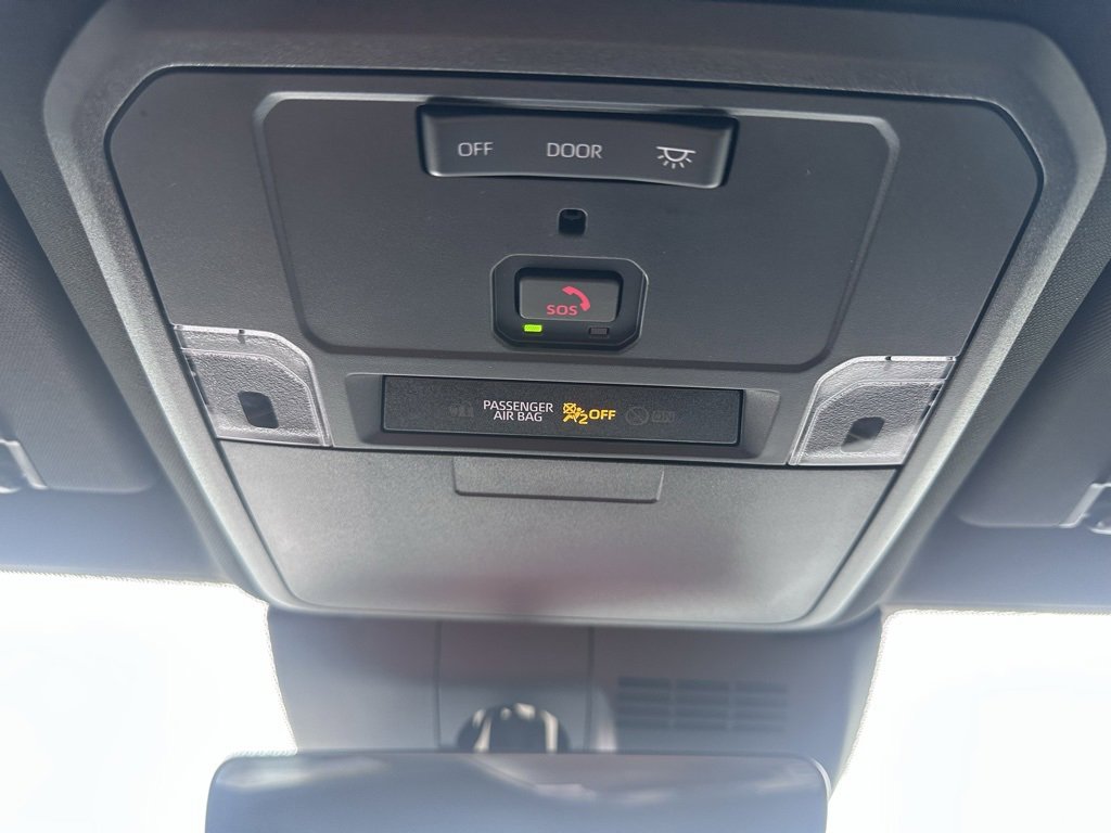 Used 2025 Toyota Tacoma SR5 image 21