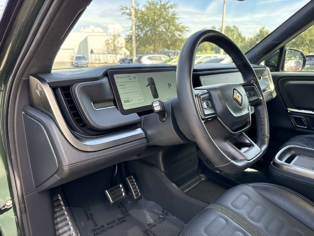 Used 2024 Rivian R1S Adventure Dual AWD/4WD image 23