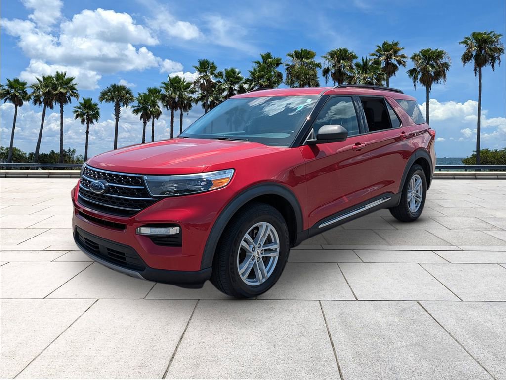 Used 2021 Ford Explorer XLT w/ Equipment Group 202A image 3