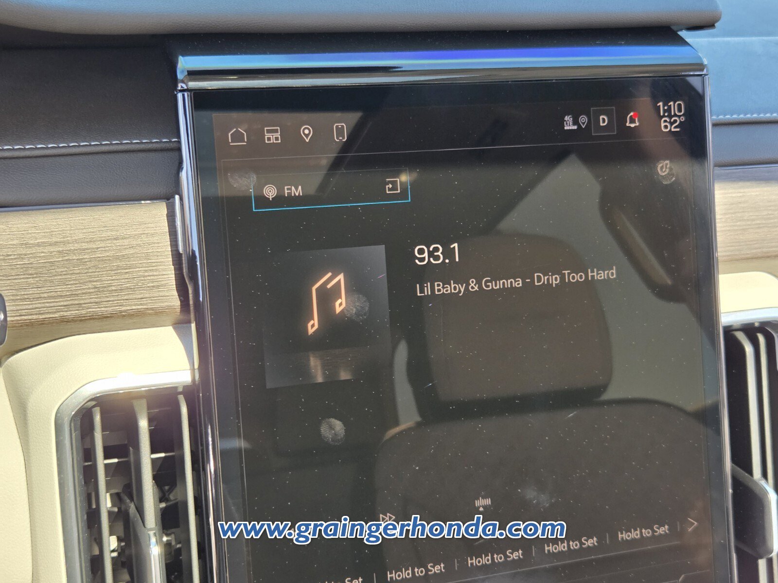 Used 2024 GMC Acadia Denali w/ Super Cruise Package image 21