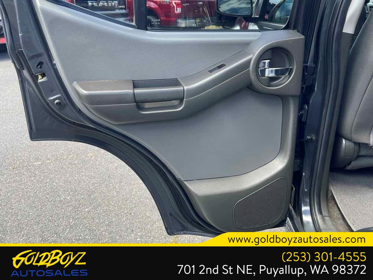 Used 2013 Nissan Xterra S AWD/4WD image 14