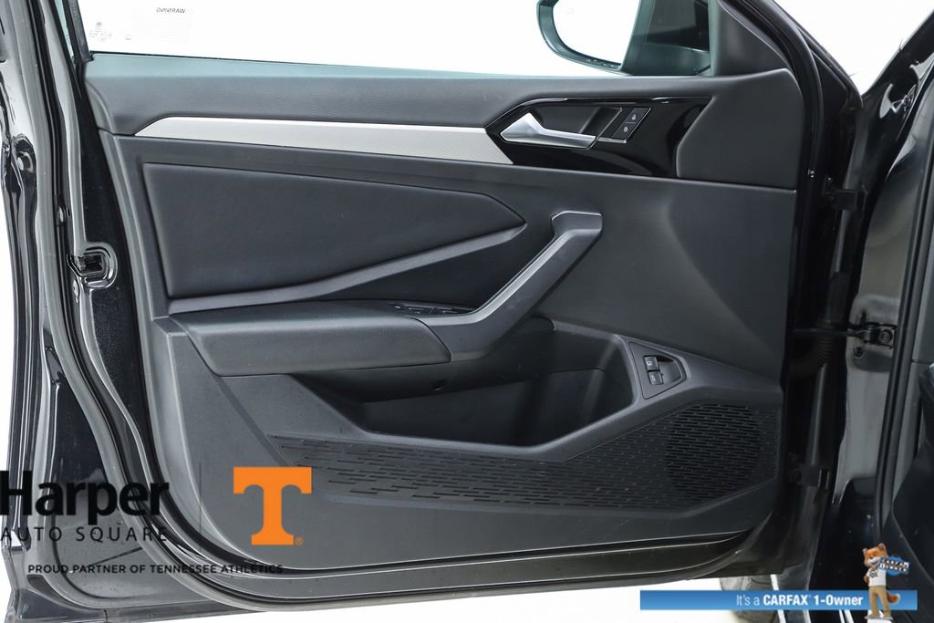 Used 2020 Volkswagen Jetta R-Line image 18