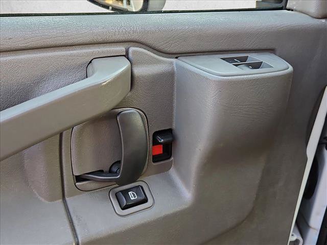 Used 2021 Chevrolet Express 3500 w/ Power Convenience Package RWD image 10