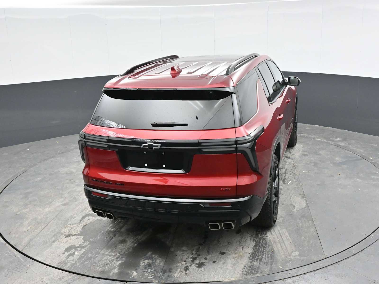Used 2024 Chevrolet Traverse RS w/ LPO, Floor Liner Package AWD/4WD image 44