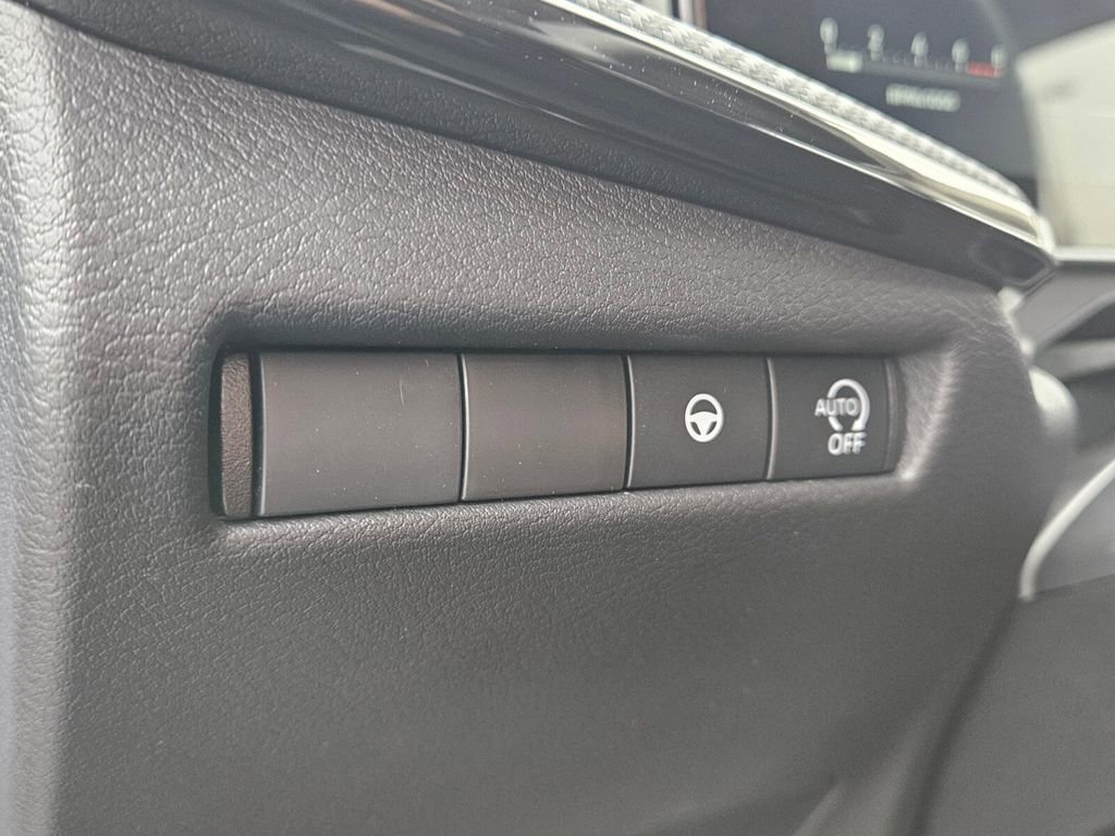 New 2026 Nissan Kicks SR FWD image 27