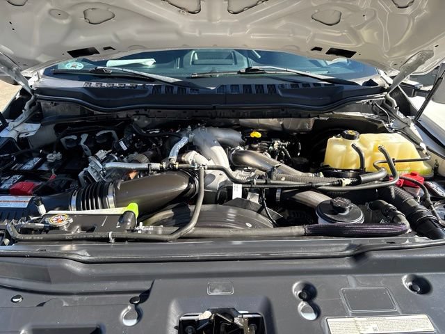 Used 2022 Ford F350 Lariat w/ Tremor Off-Road Package AWD/4WD image 39