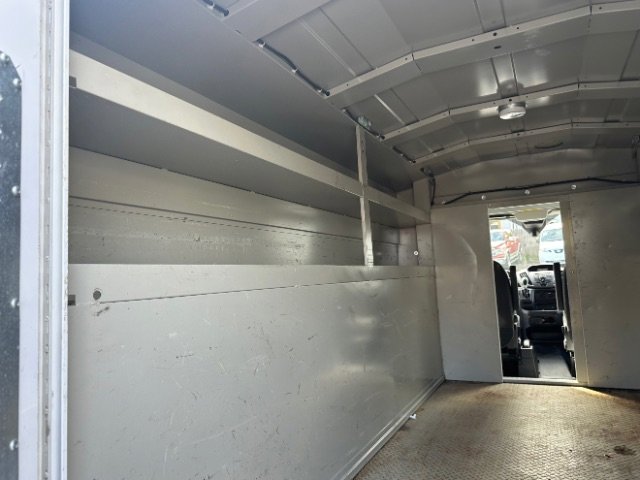 Used 2015 Ford Transit 250 138 w/ Interior Upgrade Package image 32