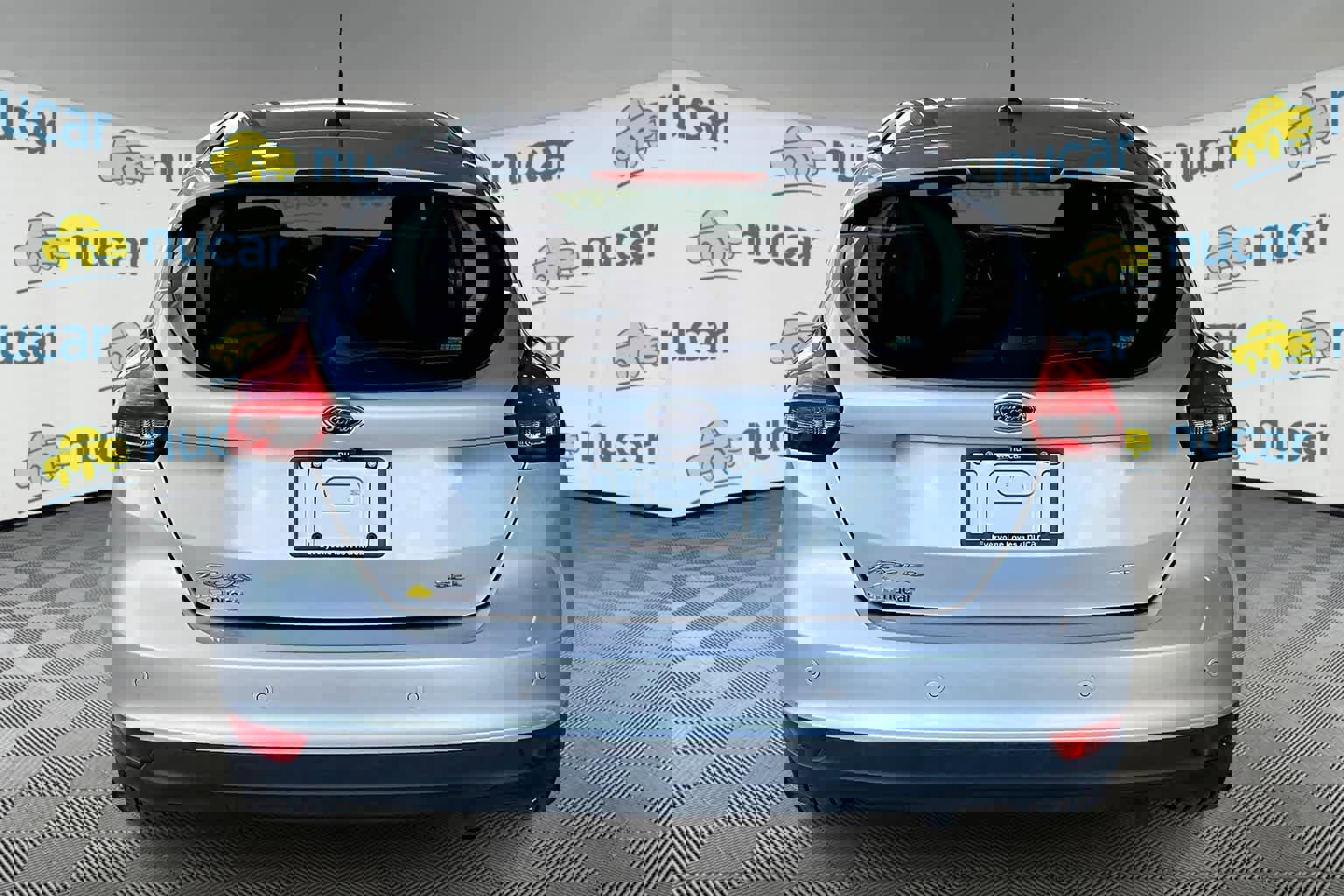 Used 2017 Ford Focus SEL w/ Cold Weather Package image 5