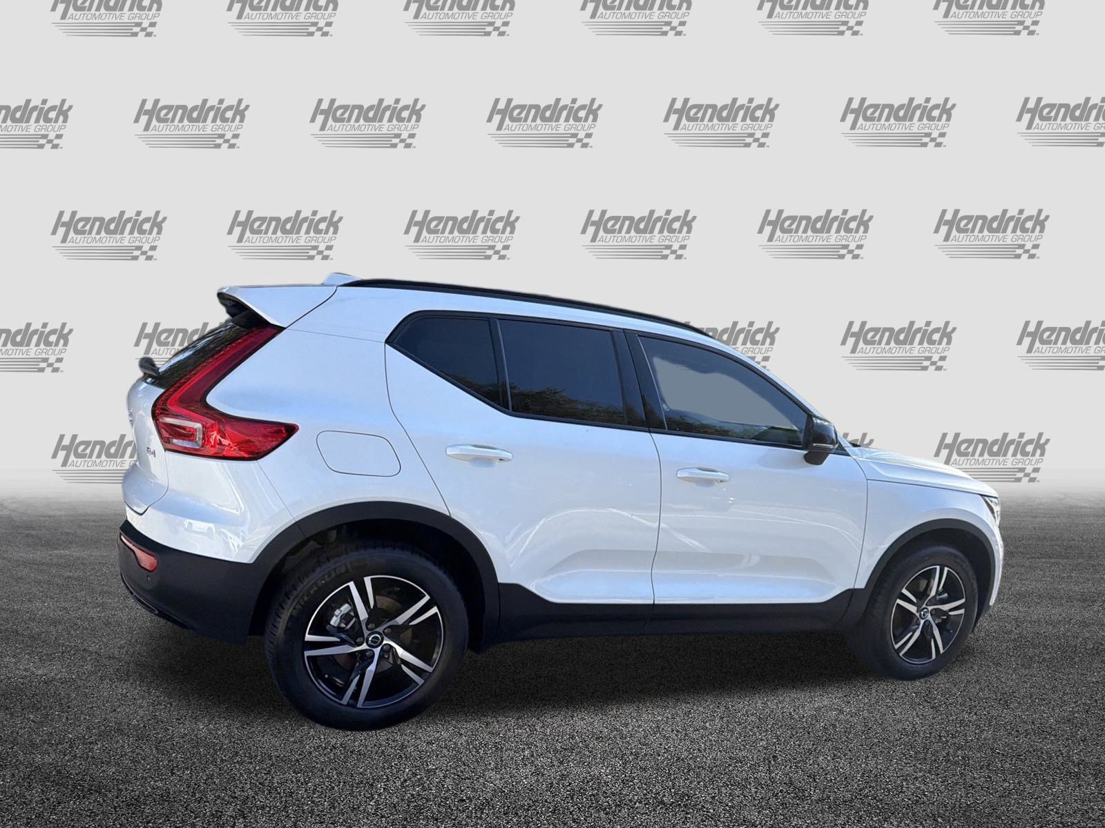 New 2026 Volvo XC40 B4 Core FWD image 10