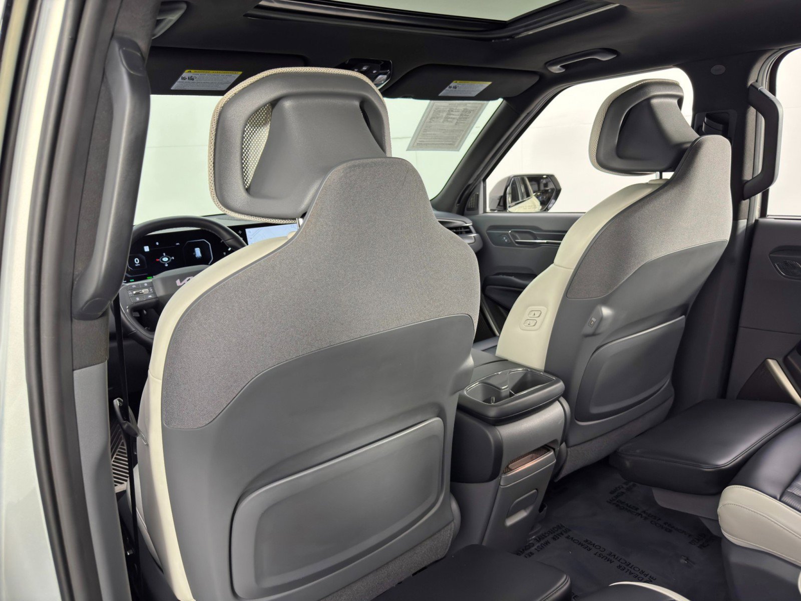 Used 2024 Kia EV9 GT-Line image 38