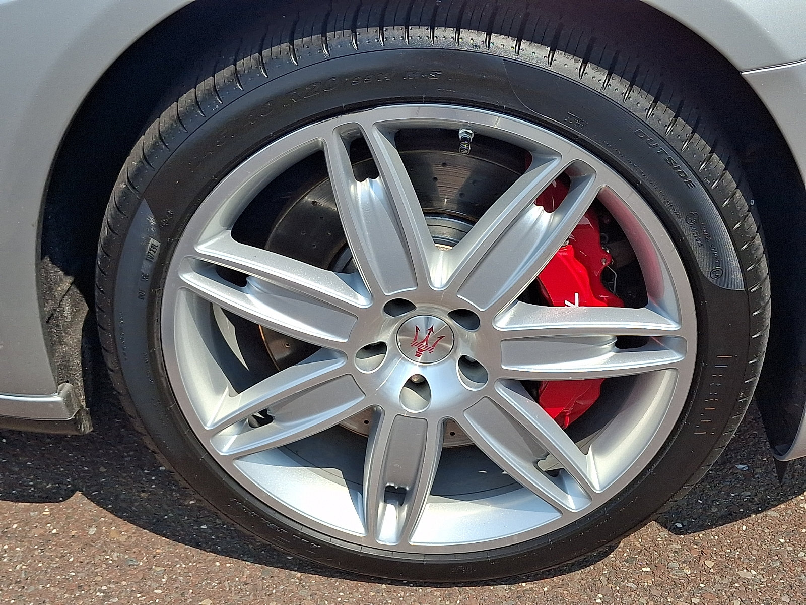 Used 2014 Maserati Quattroporte GTS RWD image 8