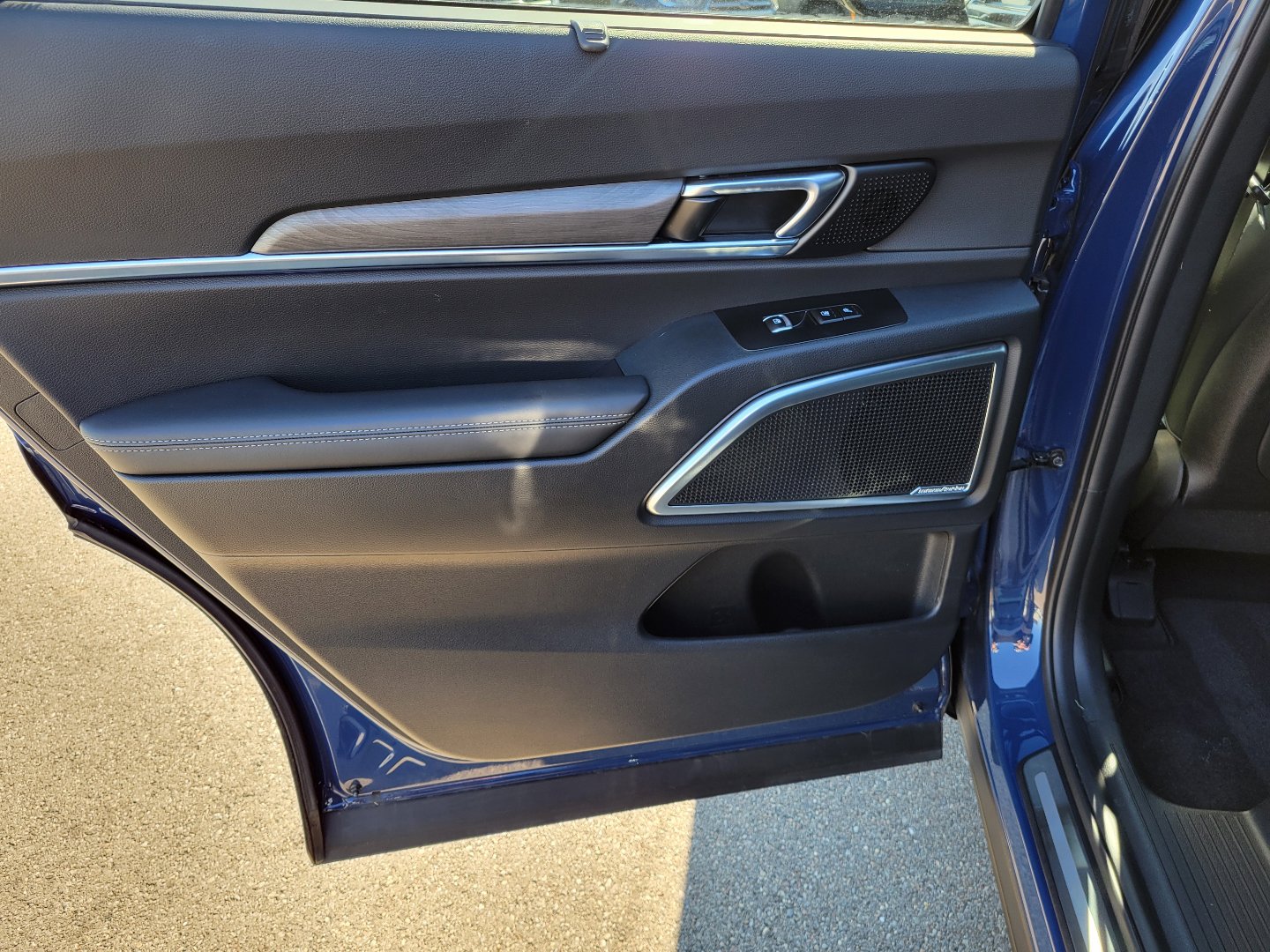 Used 2024 Kia Telluride SX Prestige X-Line image 14