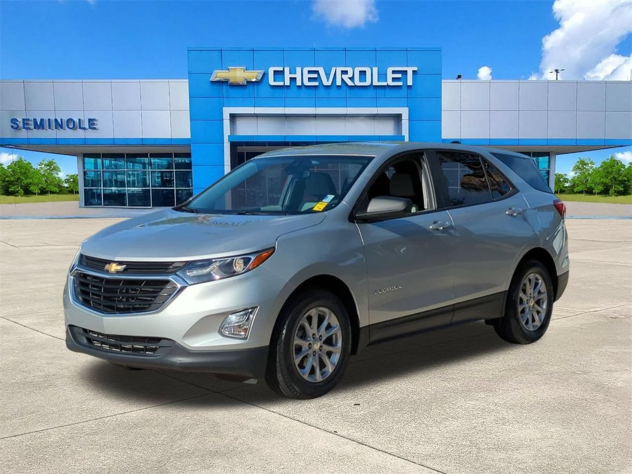 Certified 2020 Chevrolet Equinox LS w/ LS Convenience Package FWD image 2