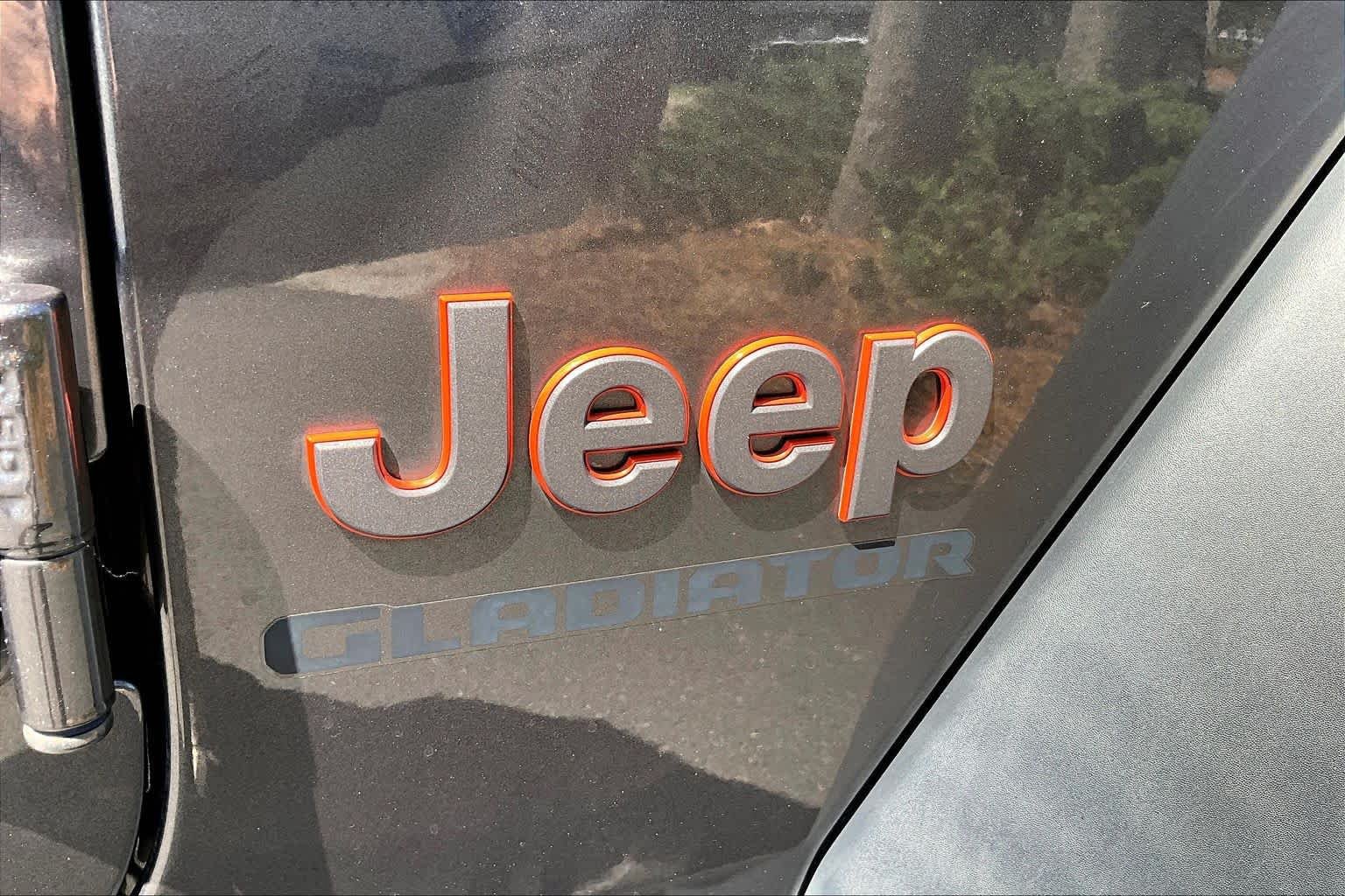 Used 2021 Jeep Gladiator Mojave AWD/4WD image 10