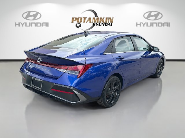 New 2026 Hyundai Elantra SEL Sport Premium FWD image 5