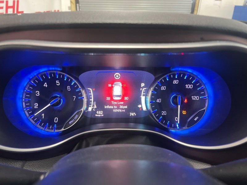Used 2019 Chrysler Pacifica Limited FWD image 27