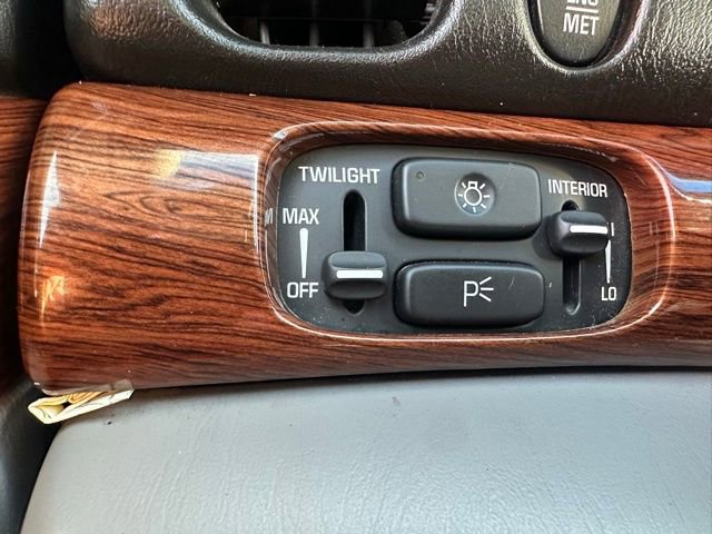 Used 2005 Buick Le Sabre Custom w/ Wheel And Sound Package image 12