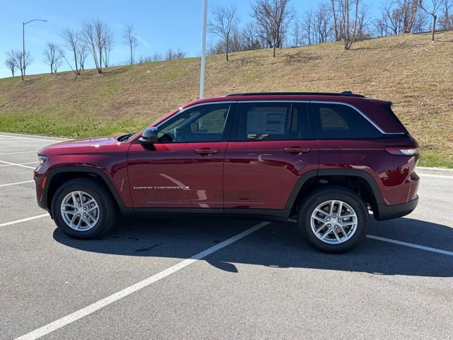 New 2026 Jeep Grand Cherokee Laredo AWD/4WD image 4