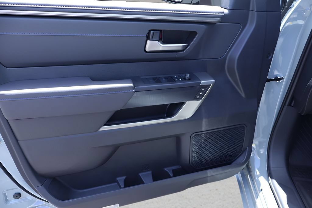 New 2026 Toyota Tundra Platinum AWD/4WD image 9
