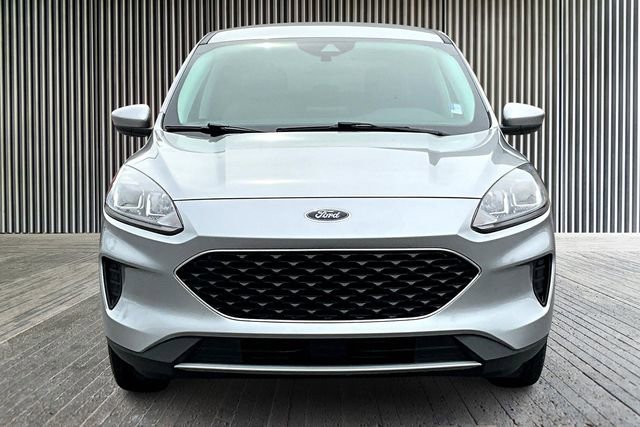 Used 2021 Ford Escape SE image 3