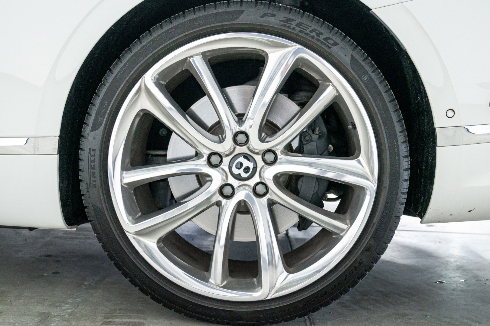 Used 2023 Bentley Continental GT Azure image 10