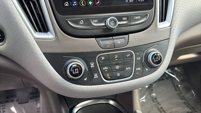 Used 2024 Chevrolet Malibu LT FWD image 30