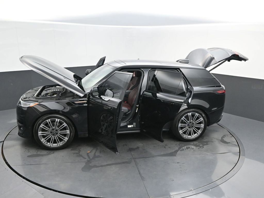 Used 2024 Land Rover Range Rover Sport Dynamic SE image 39