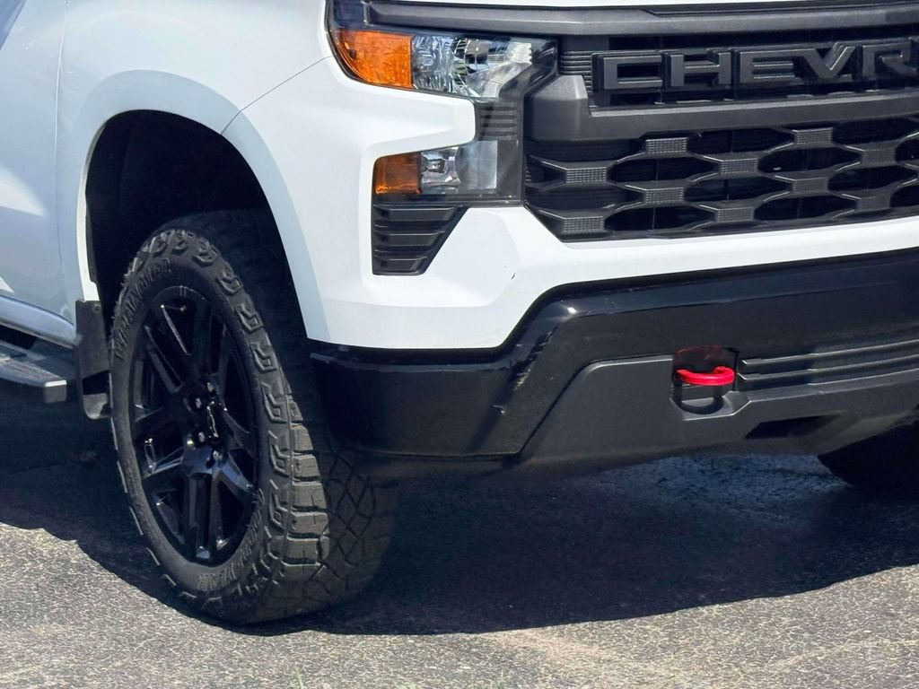 Used 2024 Chevrolet Silverado 1500 Custom Trail Boss AWD/4WD image 5