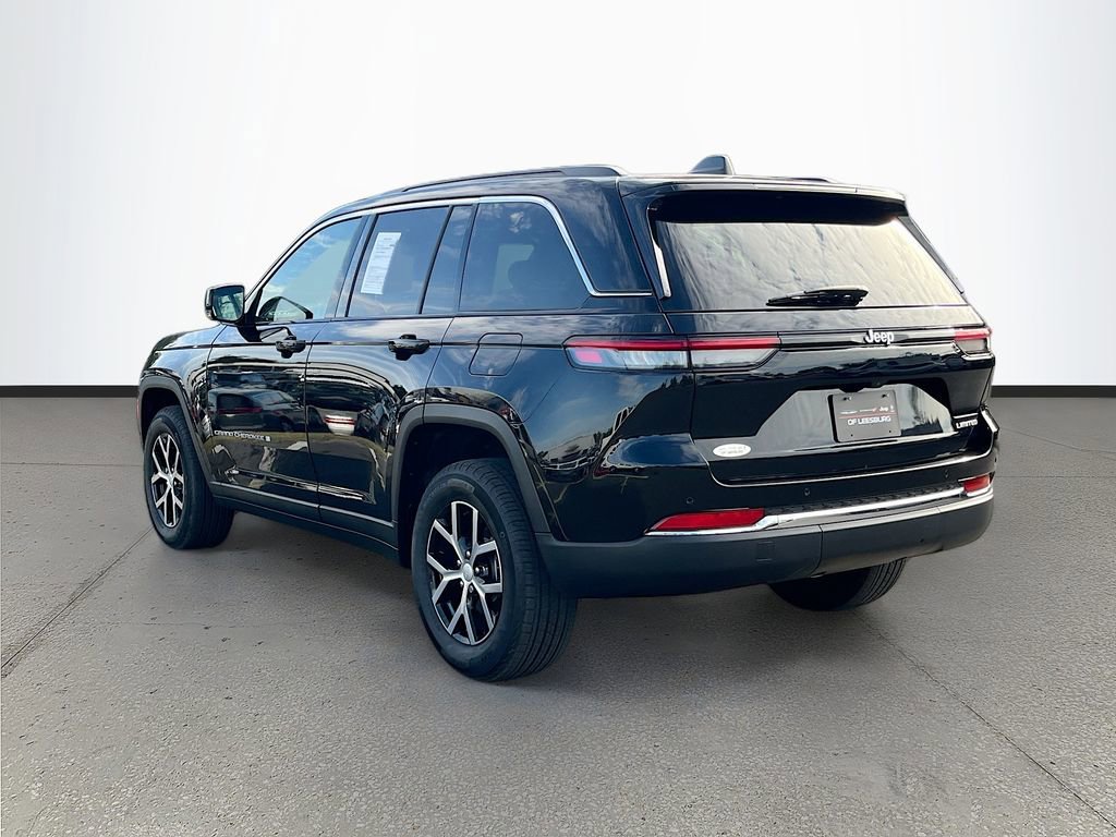 Certified 2025 Jeep Grand Cherokee Limited w/ Trailer Tow Package RWD image 5