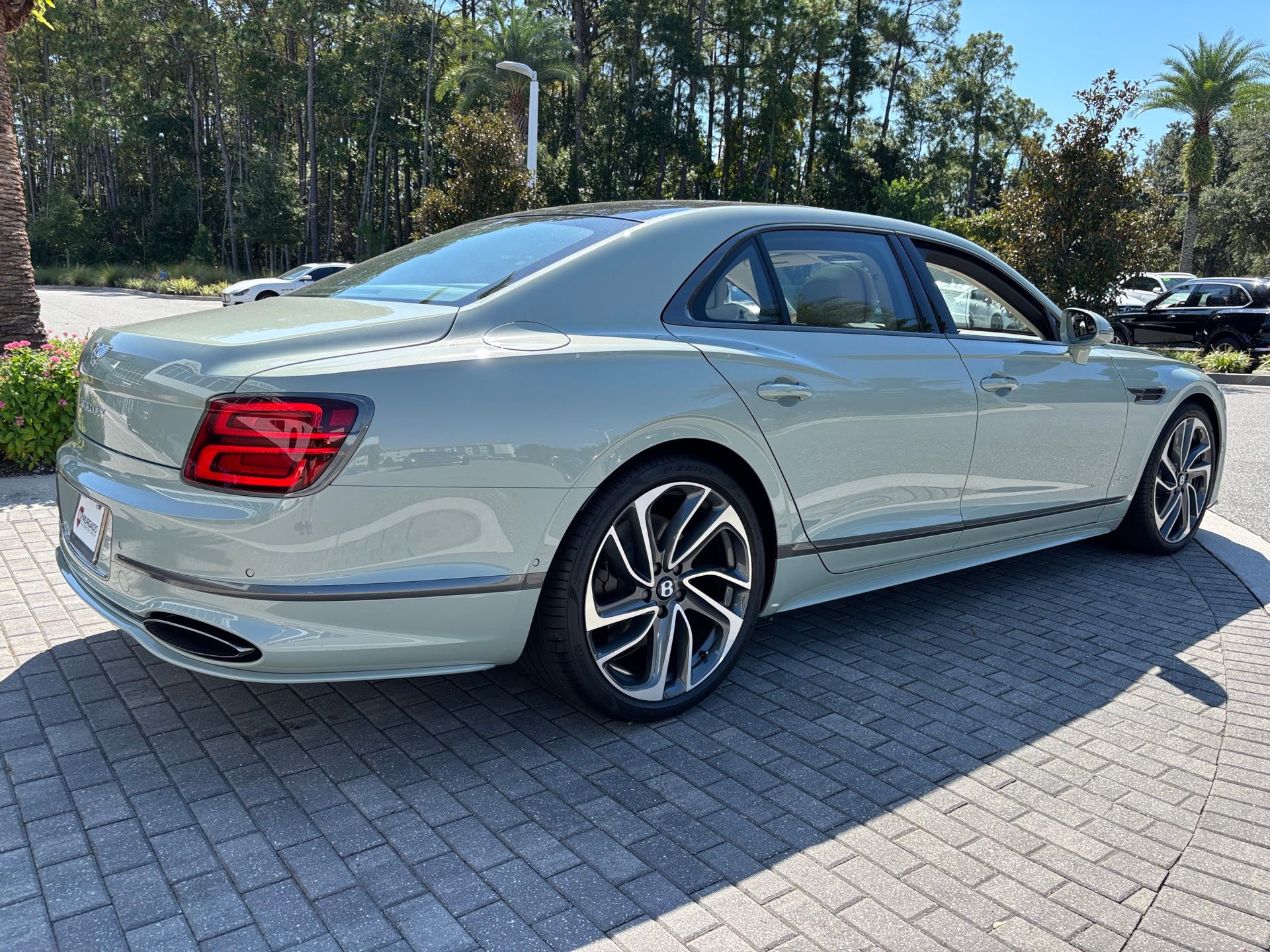 New 2025 Bentley Flying Spur Plug-In Hybrid image 26